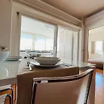 Apartman Attico 22 *